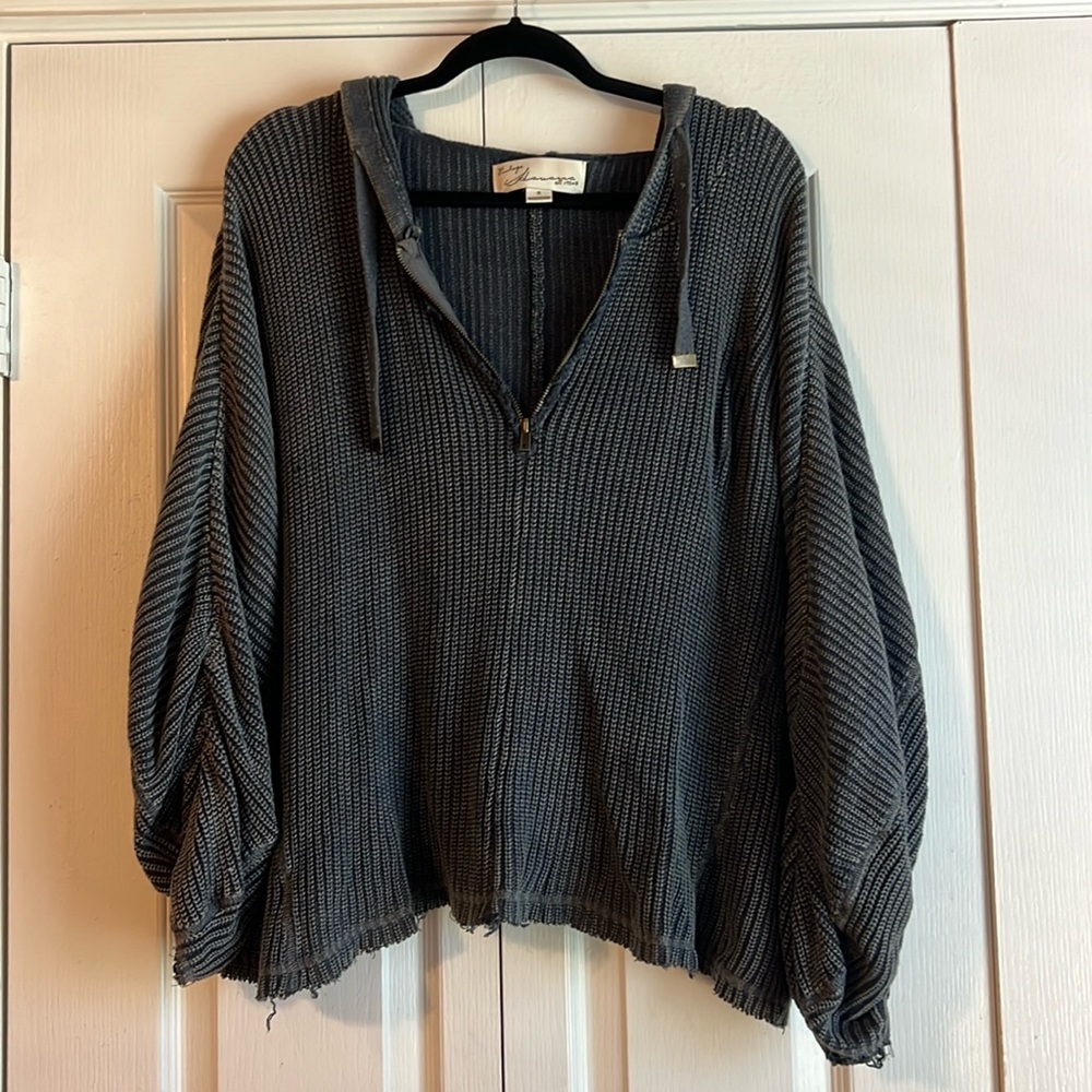 VICI blue half zip sweater